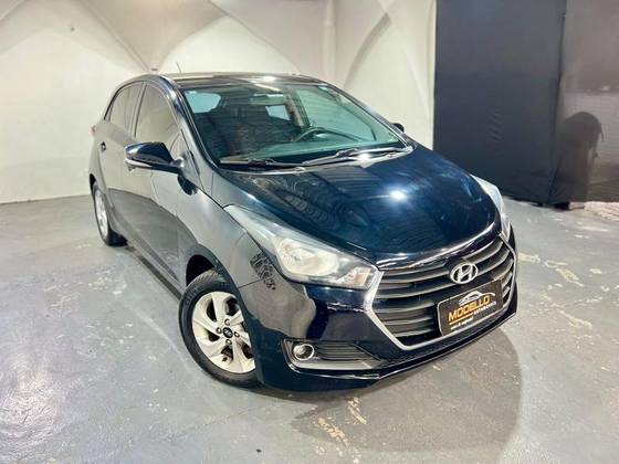 HYUNDAI HB20 1.6 COMFORT PLUS 16V FLEX 4P AUTOMÁTICO HYUNDAI HB20 1.6 COMFORT PLUS 16V FLEX 4P AUTOMÁTICO